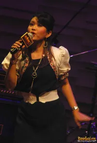 Ratna Listy di Universitas Bunda Mulia