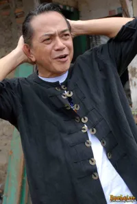 Ray Sahetapy di Jl Pedurenan