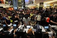 Reaksi Masyarakat Indonesia Menunggu Kepastian Konser GaGa