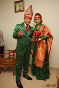 Resepsi Pernikahan Bahagia Posan The Winner - Adat Batak