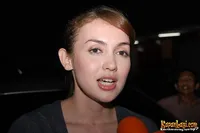 Rianti Cartwright Bicara Soal Status Warga Negara