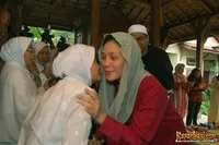 Rieke Dyah Pitaloka Gelar 7 Bulanan