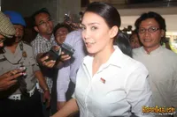 Rieke Dyah Pitaloka Jalani Pemeriksaan di Mabes Polri