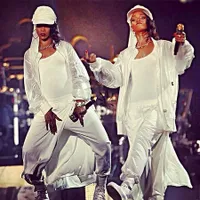 Rihanna Tertutup di Abu Dhabi dan Terbuka di Israel