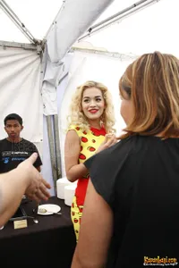 Rita Ora Energik di Panggung FMFA 2013