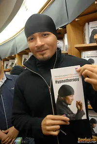 Romy Rafael Luncurkan Buku Kedua