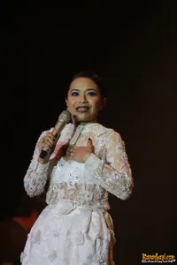Ruth Sahanaya Tampil Anggun di CLEAR Java Jazz Festival 2014