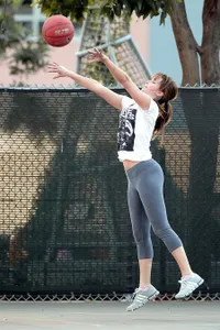 Saat Foto Jennifer Lawrence Jatuh ke Tangan Orang Iseng, Kocak!