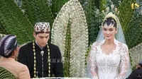 Sah Menikah, Potret Akad Luna Maya dan Maxime Bouttier di Bali - Beri Mahar Logam Mulia dan Uang Dollar