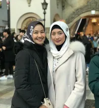 Sahabatan 20 Tahun, 9 Potret Alya Rohali & Desy Ratnasari yang Bestie Banget - Nggak Pernah Berantem
