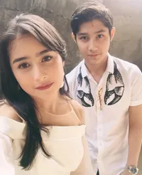 Saling Rindu Terpisah Jarak, Ini Yang Dilakukan Prilly dan Rassya
