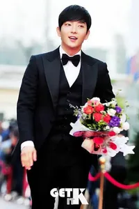 Sama-Sama Berasal Dari Busan, Deretan Aktor Korea Ini Ganteng!