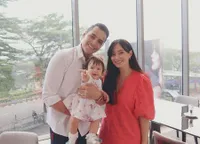 Sama-sama Cantik Berparas Bule, 9 Potret Asmirandah Bareng Baby Chloe yang Dibilang Versi Mini Sang Mama