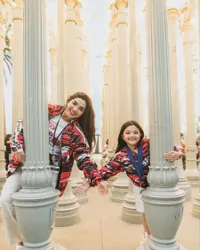 Sama-Sama Cantik, Intip 8 Foto Ashanty dan Arsy di LA yang Dibilang Mirip Bagai Pinang Dibelah Dua