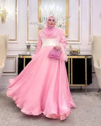 Sama Sekali Tak Ada Interaksi, 10 Potret Adu Gaya Tasya Farasya dan Tasyi Athasyia di Pesta Ulang Tahun Ashanty - Beda 180 Derajat Tapi Sama-sama Cantik