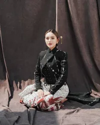 Sama Seperti Lainnya, Ini 9 Potret Amanda Manopo Akui Suka Khilaf Saat Belanja: Namanya Perempuan