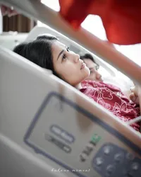 Sambut Kelahiran Anak Kedua, Potret Detik-Detik Persalinan Gya Sadiqah Istri Tarra Budiman - Suami Setia Mendampingi