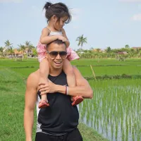Samuel Rizal Ayah Ganteng & Hot Punya Putri Cantik Menggemaskan