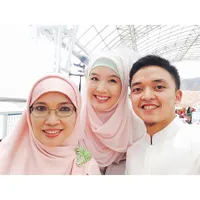 Sarah Natalia, Menantu Aa Gym Yang Juga Hijaber Cantik & Stylish!