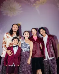 Satu Keluarga Main Film Bareng, Dwi Sasono & Widi Mulia Hadirkan 'KELUARGA SUPER IRIT' yang Penuh Tawa dan Makna