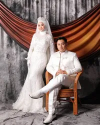 Sebentar Lagi Dinikahi Agi Syahrain, Potret Sylvia Zahra Calon Menantu Ine Sinthya yang Cantik dan Menawan