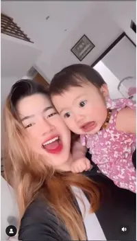 Sebentar Lagi Jadi Kakak, Potret Baby Bible Anak Felicya Angelista dan Caesar Hito yang Senang Banget Belajar Renang dan Menyelam