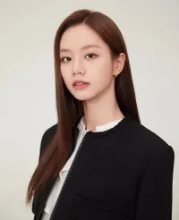 Sebentar Lagi Tamat, Berikut Potret Hyeri di Series ‘MAY I HELP YOU’ yang Jadi Drama Comeback
