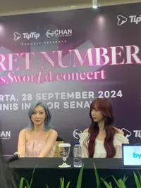 Secret Number Tampil Imut Maksimal di Press Conference Sebelum Solo Konser Perdana yang Bertajuk ‘pasSworLd’ Concert