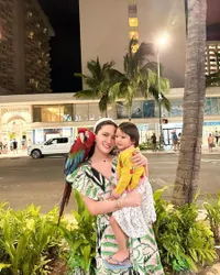 Sederet Foto Hot Mom Shandy Aulia Liburan ke Hawaii, Pamer Body Ramping Dalam Balutan Bikini