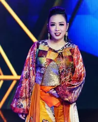 Sederet OOTD Soimah Saat Jadi Juri D'Academy 5, Gaya Berbusananya Nggak Pernah Gagal Pamer Pesona Chic dan Stylish!