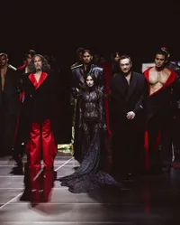 Sederet Selebriti di Fashion Show Harry Halim 'REDEMPTION', Chicco Jerikho Jadi Papa Dracula - Valerie Thomas Mayat Hidup Cantik
