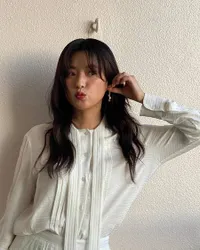 Selalu Tampil Mewah dan Cantik Elegan, Begini Gaya Han Hyo Joo Kalau Dandan Casual Sehari-Hari
