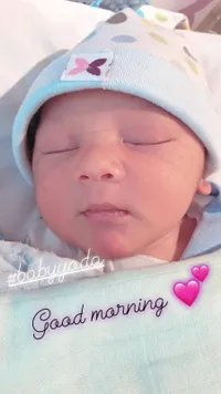 Selamat! Dokter Reisa Broto Asmoro Melahirkan Anak Kedua