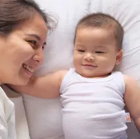 Seleb Hot Mom Indonesia Dengan Bayi Laki-Lakinya, Sama Nggemesin