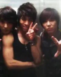 Seleb Kenang Momen Bareng Jonghyun, Ada Yang Bilang Mau Nyusul