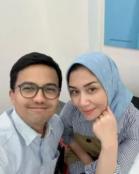 Semakin Serius Jalani Hubungan, Potret Sahrul Gunawan dan Sang Kekasih yang Dikabarkan Segera Menikah