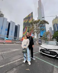 Sempat Alami Keguguran, Ini 8 Potret Kiky Saputri dan Suami yang Tebar Kemesraan di Australia - Langsung Gas Lagi!