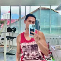 Sempat Dibilang Kurus dan Pucat, Intip Potret Terbaru Indra Bruggman yang Kini Makin Macho dan Berotot - Tubuh Berisi Banjir Pujian Netizen