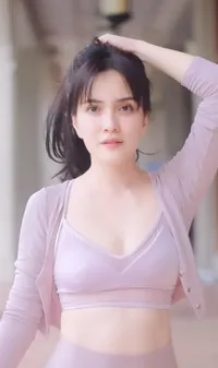 Sempat Dicibir Terlalu Kurus, Intip Potret Shandy Aulia yang Tetap Cantik dan Pancarkan Aura Hot Mom