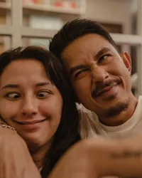Sempat Diisukan Selingkuh, Potret Fandy Christian Kembali Mesra Dengan Dahlia Poland - Netizen Ramai Ingatkan Soal Ini
