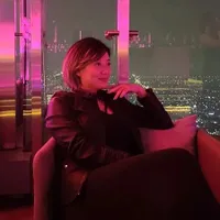 Sempat Dirahasiakan, 8 Potret Leony Vitria Go Public Bareng Pacar Bulenya - Jenis Kelamin Sempat Disorot