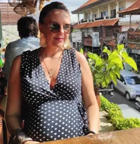 Sempat Disebut Hamil Duluan, Potret Babybump Istri Mayky Wongkar Yang Kini Sudah Membesar - Hot Mom Cantik Berbikini