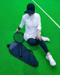 Sempat Dituding Pakai Barang KW, Ini 8 Potret Syahrini Latihan Tenis Gunakan Raket Merk Prada: Serasa Nampol Pakai Motor