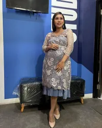 Sempat Keguguran, Ini Potret Gaya Bumil Cantik Evi Masamba Pamer Babybump Makin Besar: Glowing dan Bahagia!