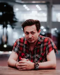 Sempat Koma Usai Kecelakaan 3 Tahun Lalu, 8 Potret Dylan Carr Sekarang yang Makin Macho - Sering Pamer Kemesraan Dengan Naomi Zaskia