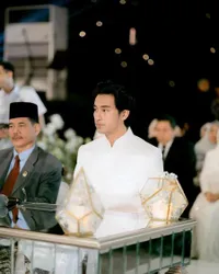 Bikin Netizen Mewek, 10 Potret Kedekatan Abidzar Al Ghifari dan Adiba Khanza di Pernikahan - Ungkap Kenangan Saat Uje Meninggal