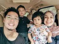 Sempat Ngaku Tak Tahu Cara Main Bareng Anak-anak, Ini 8 Potret Kebersamaan Nycta Gina dan Dua Buah Hatinya
