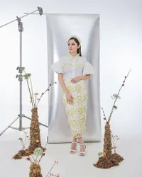 Sempat Ramai Dikabarkan Akan Menikah Pada Tahun 2023, Ini 8 Potret Syifa Hadju yang Memesona di Pemotretan Terbaru