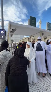 Sempat Tertahan di Mekkah, Meisya Siregar Lega Bisa Pulang 