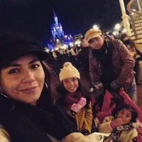 Serunya Keluarga Meisya Siregar - Bebi Romeo di Disneyland